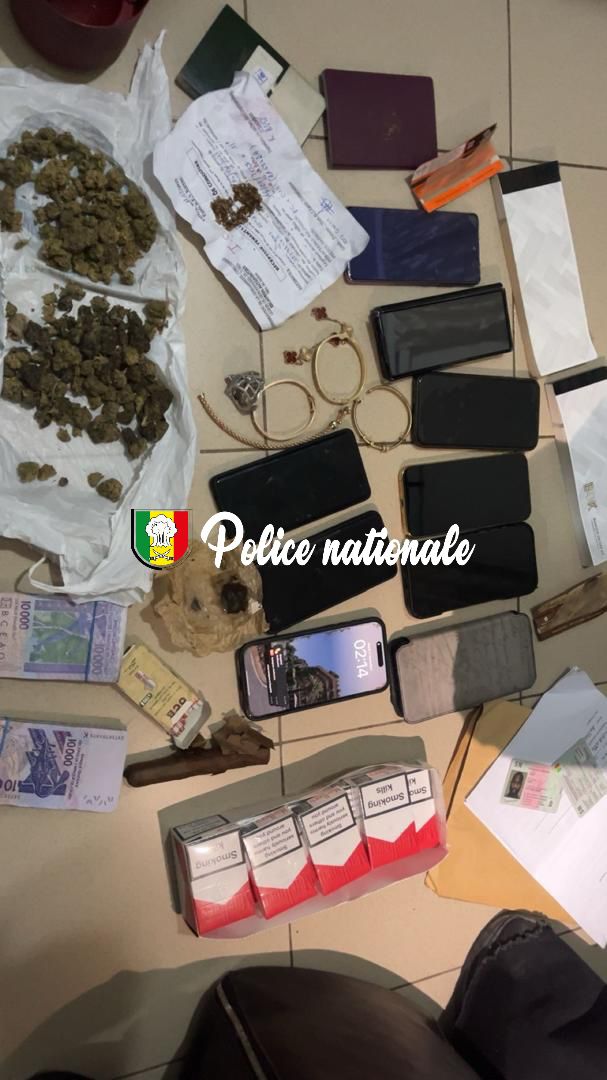 Vaste coup de filet antidrogue à Dakar Plateau : 5 individus arrêtés et 4 véhicules de luxe saisis