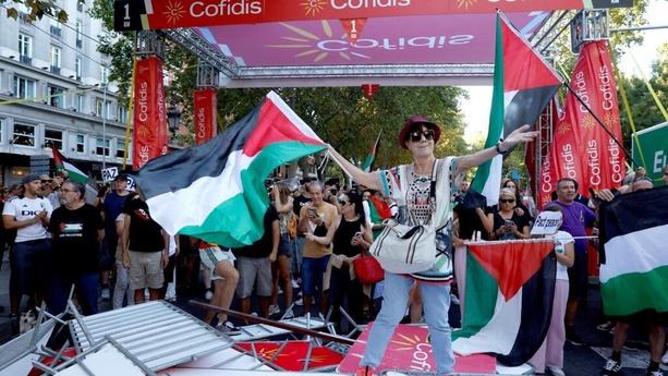 « Notre société ne tolère pas le génocide » : la Vuelta paralysée par la cause palestinienne « Notre société ne tolère pas le génocide » : la Vuelta paralysée par la cause palestinienne