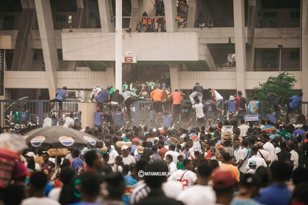Le témoignage accablant d’un supporter sénégalais sur le comportement des Congolais : «Ils fumaient du chanvre indien… » Le témoignage accablant d’un supporter sénégalais sur le comportement des Congolais : «Ils fumaient du chanvre indien… »