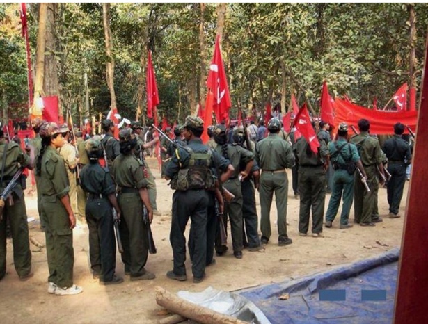Inde : les maoïstes annoncent la suspension de leur lutte armée après plus d’un demi-siècle Inde : les maoïstes annoncent la suspension de leur lutte armée après plus d’un demi-siècle