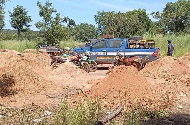 Lutte contre l’orpaillage clandestin : importante opération de démantèlement à Kolia Lutte contre l’orpaillage clandestin : importante opération de démantèlement à Kolia