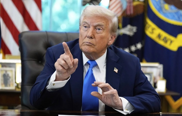 États-Unis : Trump impose des frais annuels de 100 000 $ pour les visas États-Unis : Trump impose des frais annuels de 100 000 $ pour les visas