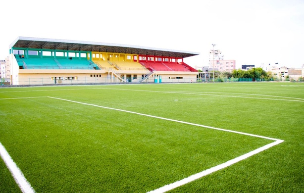 Enquête explosive sur un fiasco : Stade de Grand-Yoff, 206,5 millions FCFA envolés, une tribune jamais livrée Enquête explosive sur un fiasco : Stade de Grand-Yoff, 206,5 millions FCFA envolés, une tribune jamais livrée