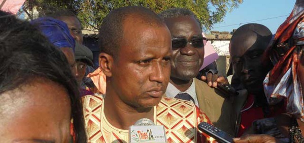 Le maire de Diender crache sur 70 millions de francs Cfa et s’engage pour le « non » Le maire de Diender crache sur 70 millions de francs Cfa et s’engage pour le « non »