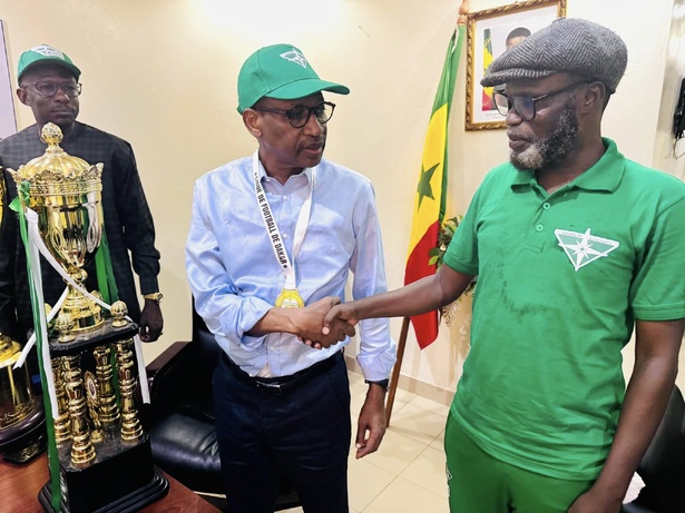 Racine Talla célèbre le sacre d’Espoir de Guédiawaye : « Ensemble, œuvrons pour l’éclosion des talents » Racine Talla célèbre le sacre d’Espoir de Guédiawaye : « Ensemble, œuvrons pour l’éclosion des talents »