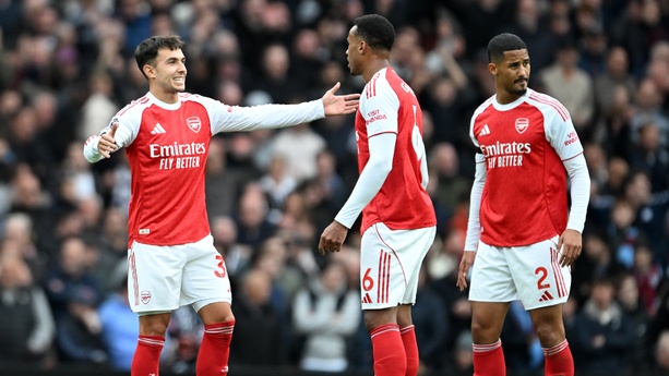Premier League – Quatrième victoire consécutive pour Arsenal, vainqueur de West Ham (2-0), et leader provisoire…