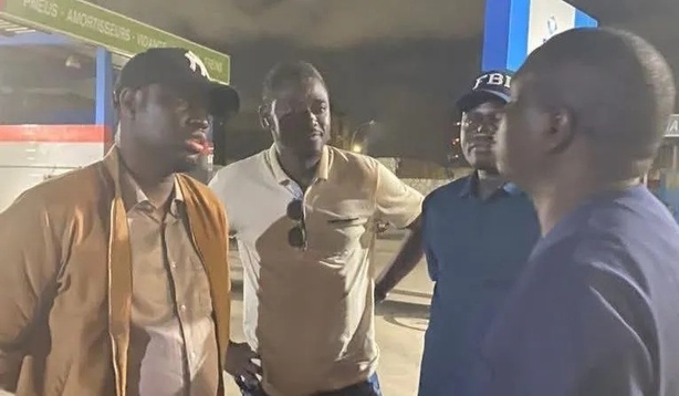 Arrêté à l’aéroport, Pape Malick Ndour regagne son domicile avec une convocation à la Section de recherches Arrêté à l’aéroport, Pape Malick Ndour regagne son domicile avec une convocation à la Section de recherches