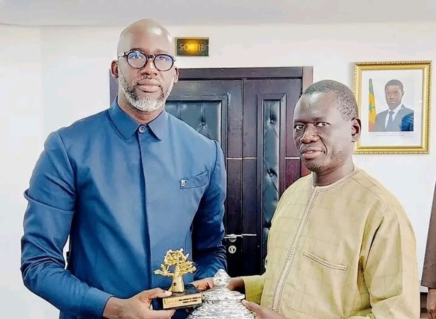 Kaolack : la bataille verbale s’intensifie entre Serigne Mboup et Fadilou Keïta Kaolack : la bataille verbale s’intensifie entre Serigne Mboup et Fadilou Keïta