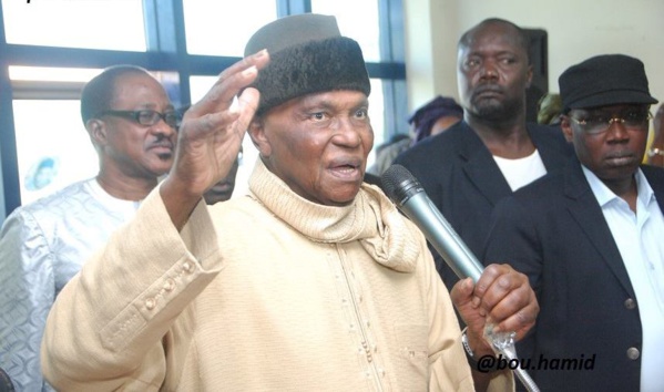 Révélation de Me Abdoulaye Wade: « Macky a une triple nationalité... » Révélation de Me Abdoulaye Wade: « Macky a une triple nationalité... »