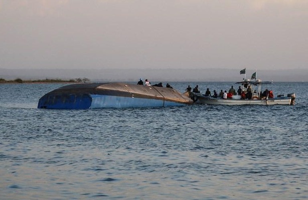 Ghana : Quinze morts dans le chavirement d’un bateau sur le lac Volta, dont 11 enfants Ghana : Quinze morts dans le chavirement d’un bateau sur le lac Volta, dont 11 enfants