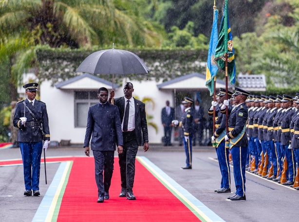 Kagame a accueilli ce matin, au prestigieux village Urugwiro, le Président Bassirou Diomaye Faye