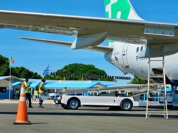 Cap Skirring : une centaine de touristes débarquent pour lancer la saison… Cap Skirring : une centaine de touristes débarquent pour lancer la saison…