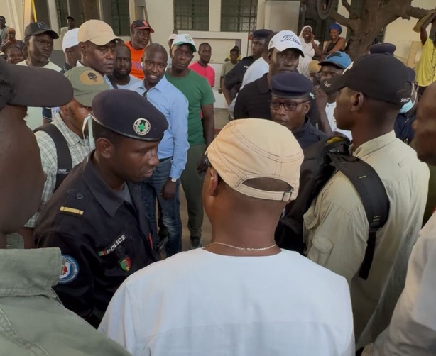 Médina : la police interrompt la mobilisation de Barthélémy Dias Médina : la police interrompt la mobilisation de Barthélémy Dias