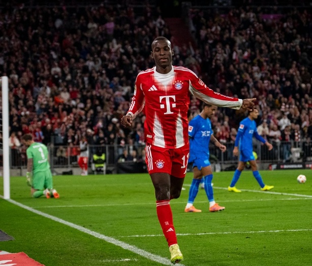Bundesliga : Jackson marque, le Bayern enchaîne une neuvième victoire de rang Bundesliga : Jackson marque, le Bayern enchaîne une neuvième victoire de rang