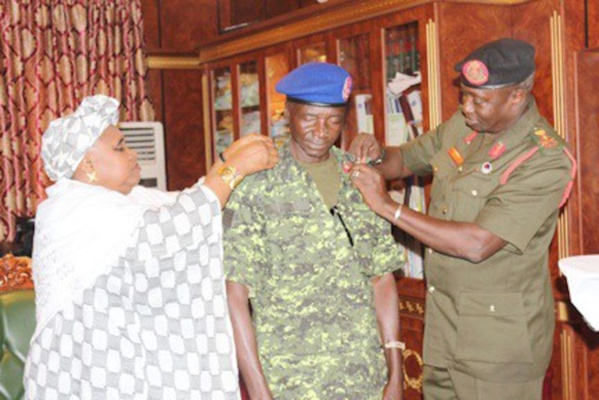 GAMBIE : Un officier de l'armée proche du MFDC élevé au grade de Général de brigade GAMBIE : Un officier de l'armée proche du MFDC élevé au grade de Général de brigade