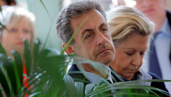 Sarkozy libre, mais placé sous strict contrôle judiciaire Sarkozy libre, mais placé sous strict contrôle judiciaire