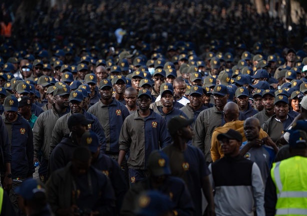 Marche de cohésion : Diomaye et les Forces armées célèbrent l’unité nationale en prélude aux JOJ Dakar 2026