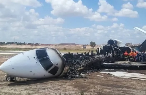 RDC : l’avion du ministre des Mines s’écrase à Kolwez RDC : l’avion du ministre des Mines s’écrase à Kolwez