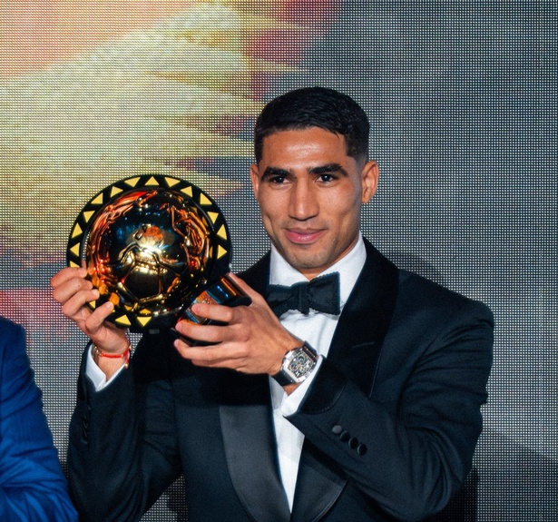 Football: le Marocain Achraf Hakimi sacré Joueur africain de l'année 2025 Football: le Marocain Achraf Hakimi sacré Joueur africain de l'année 2025