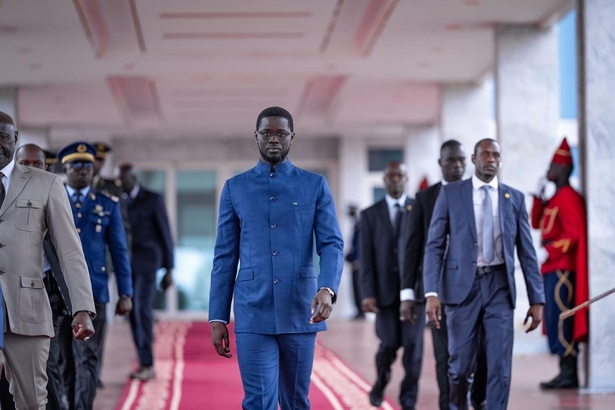 Diplomatie : Diomaye quitte Dakar pour le Sommet Union européenne – Union africaine Diplomatie : Diomaye quitte Dakar pour le Sommet Union européenne – Union africaine