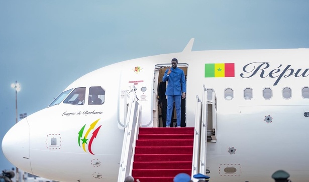 Diplomatie : Diomaye quitte Dakar pour le Sommet Union européenne – Union africaine Diplomatie : Diomaye quitte Dakar pour le Sommet Union européenne – Union africaine