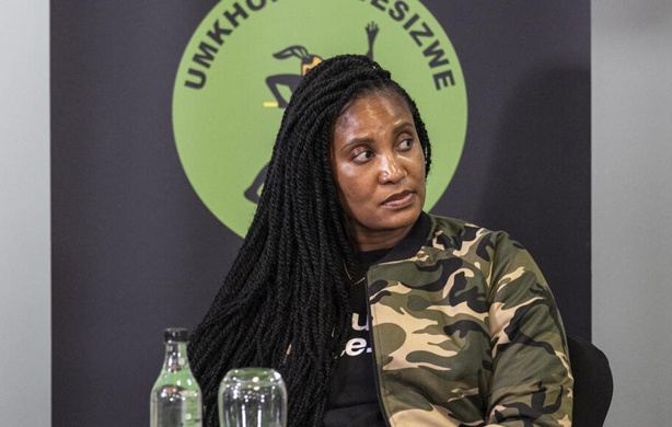 Afrique du Sud : la fille de Jacob Zuma accusée de recrutement de mercenaires pour la Russie Afrique du Sud : la fille de Jacob Zuma accusée de recrutement de mercenaires pour la Russie