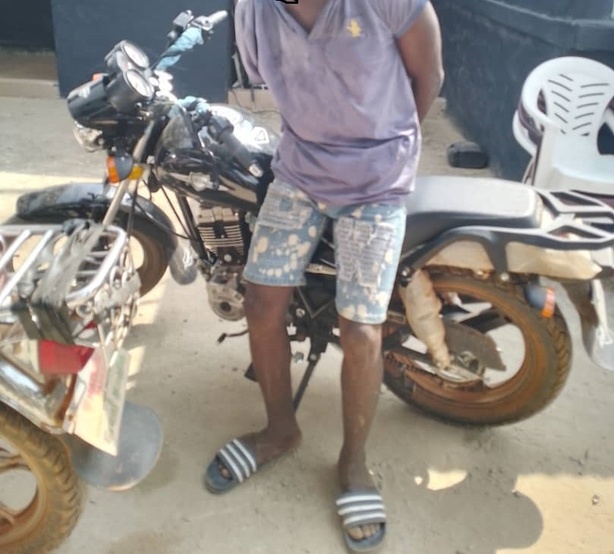 Guédiawaye : un jeune lynché après un vol de moto Guédiawaye : un jeune lynché après un vol de moto