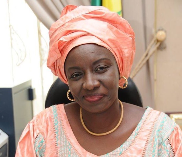 Manoeuvre au sommet de l'Etat: Mimi veut-elle reprendre la primature ? Manoeuvre au sommet de l'Etat: Mimi veut-elle reprendre la primature ?