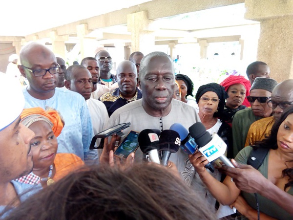 Dégradation sociale, dette, chômage : AND JEF/PADS/A tire la sonnette d’alarme Dégradation sociale, dette, chômage : AND JEF/PADS/A tire la sonnette d’alarme