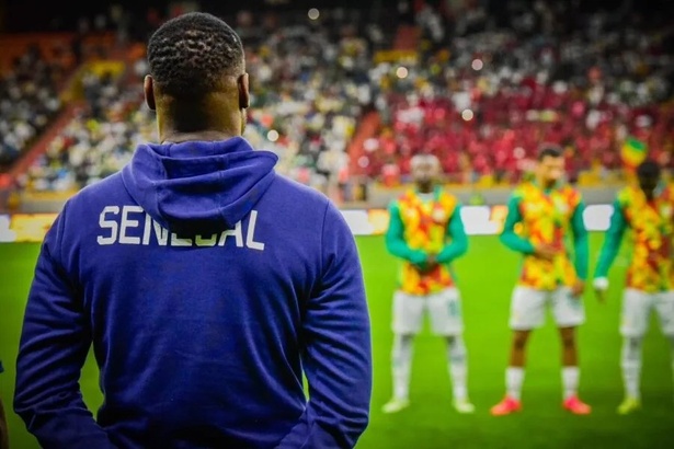 Pape Thiaw sur le duel face à la France : « Pour aller loin, il faut battre les grands » Pape Thiaw sur le duel face à la France : « Pour aller loin, il faut battre les grands »