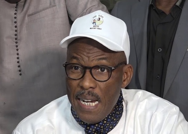 AIBD : l’interdiction de sortie du territoire rattrape Thierno Ndom Bâ AIBD : l’interdiction de sortie du territoire rattrape Thierno Ndom Bâ