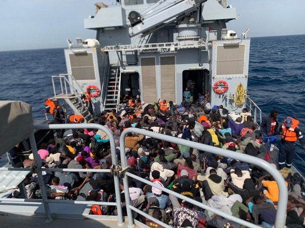 Drame évité : 238 migrants ramenés sains et saufs à Dakar Drame évité : 238 migrants ramenés sains et saufs à Dakar