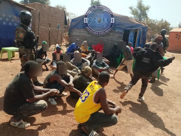 Kédougou : vaste coup de filet de la gendarmerie contre l’orpaillage clandestin et les trafics illicites Kédougou : vaste coup de filet de la gendarmerie contre l’orpaillage clandestin et les trafics illicites