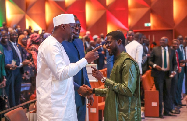 Quand Diomaye Faye dévoile un « petit secret » de Sonko Quand Diomaye Faye dévoile un « petit secret » de Sonko