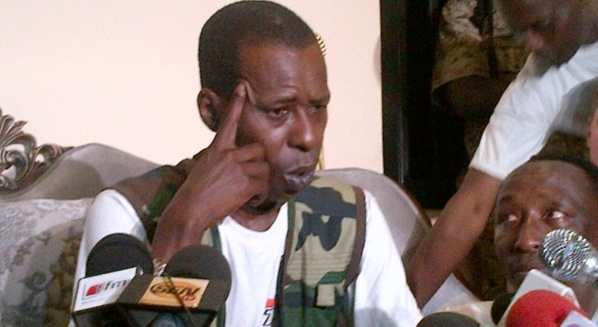 Arriérés de salaires : Cheikh Amar traîné en justice par ses anciens employés