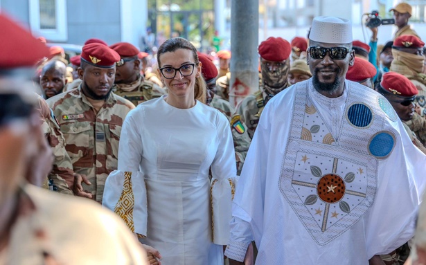 Guinée : Mamadi Doumbouya largement en tête selon des résultats partiels officiels Guinée : Mamadi Doumbouya largement en tête selon des résultats partiels officiels