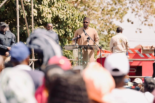 Arachide : à Kaolack, Sonko relève la barre et impose l’achat de 450 000 tonnes Arachide : à Kaolack, Sonko relève la barre et impose l’achat de 450 000 tonnes