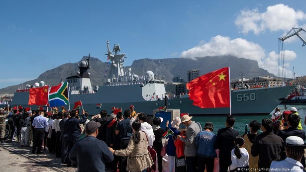 Exercices navals conjoints : l’Afrique du Sud, la Chine, la Russie et l’Iran unissent leurs forces en mer Exercices navals conjoints : l’Afrique du Sud, la Chine, la Russie et l’Iran unissent leurs forces en mer