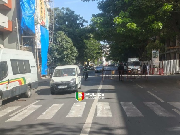 Finale de la CAN : la Police nationale déploie un dispositif discret sur l’ensemble du territoire Finale de la CAN : la Police nationale déploie un dispositif discret sur l’ensemble du territoire