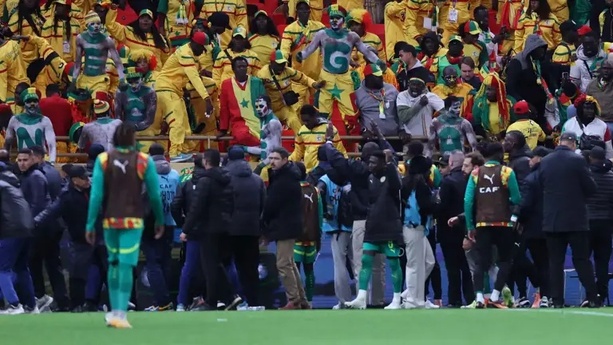 CAN 2025 : La CAF annonce des sanctions après des incidents lors de la finale Maroc–Sénégal