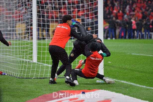 CAN 2025 : Yehvann Diouf revient sur l’épisode des serviettes d’Édouard Mendy CAN 2025 : Yehvann Diouf revient sur l’épisode des serviettes d’Édouard Mendy