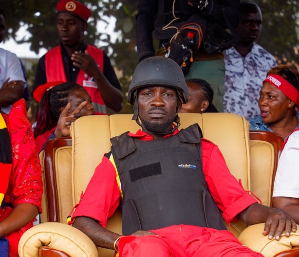 « Je ne suis pas en sécurité » : Bobi Wine rejette les résultats en Ouganda « Je ne suis pas en sécurité » : Bobi Wine rejette les résultats en Ouganda