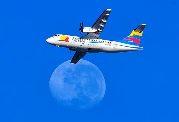 Colombie: disparition d'un avion avec quinze personnes à son bord Colombie: disparition d'un avion avec quinze personnes à son bord