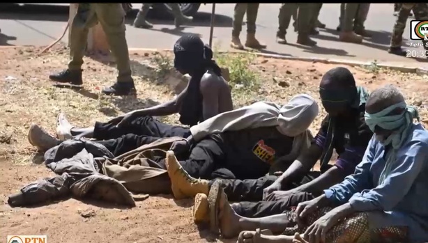 Attaque à Niamey : 20 assaillants neutralisés, dont un Français Attaque à Niamey : 20 assaillants neutralisés, dont un Français