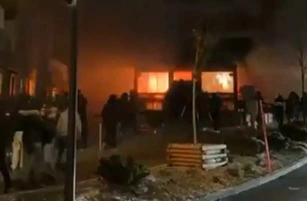 Incendie de Crans-Montana en Suisse: le bilan passe à 41 morts après le décès d'un blessé