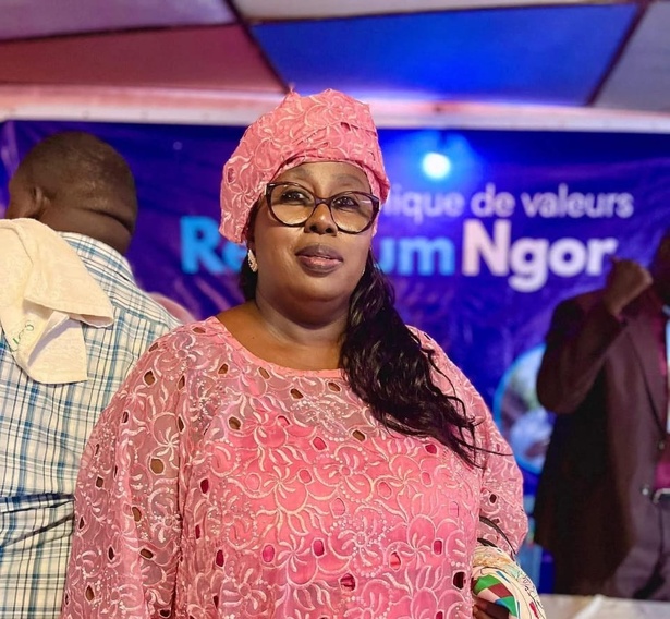 Crise universitaire : une responsable du parti RV conquée par la police Crise universitaire : une responsable du parti RV conquée par la police