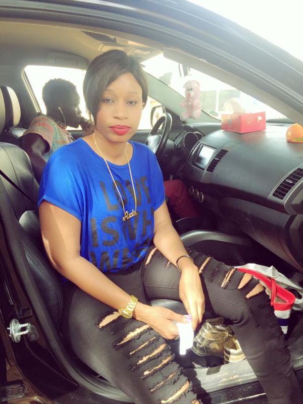 Les Photos osées: Aida Samb, une bombe à retardement dans Dakar ?(regardez)