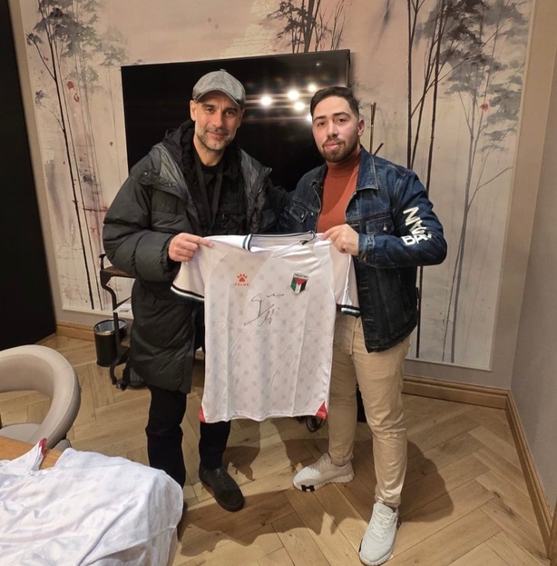 Football : Pep Guardiola signe un geste fort de solidarité envers l’équipe palestinienne amputée de Gaza Football : Pep Guardiola signe un geste fort de solidarité envers l’équipe palestinienne amputée de Gaza