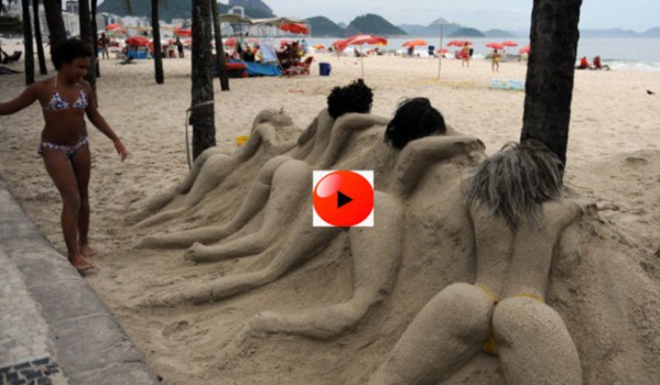 Plage Brésil : Les sculptures de Femmes S*xy en sable Attirent les Touristes (Vidéo) Plage Brésil : Les sculptures de Femmes S*xy en sable Attirent les Touristes (Vidéo)