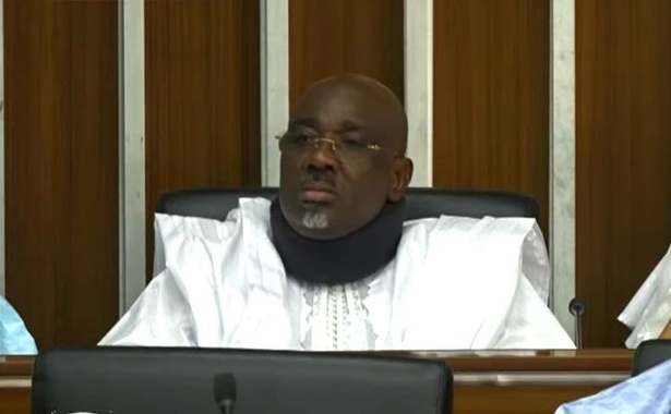 Affaire des téléphones saisis : Farba Ngom se présente à l’Assemblée nationale pour la levée de son immunité Affaire des téléphones saisis : Farba Ngom se présente à l’Assemblée nationale pour la levée de son immunité